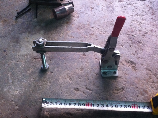 แคมป์จับชิ้นงานมีสามรูปแบบมี 7 ตัว@ 200บาท ใช้จับยึดชิ้นงานได้รวดเร็วงานออกมาดี แคมป์จับชิ้นงานมีสามรูปแบบมี 7 ตัว@ 200บาท ใช้จับยึดชิ้นงานได้รวดเร็วงานออกมาดี