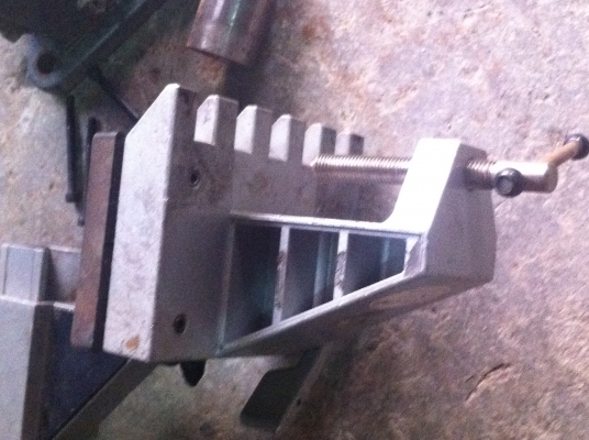 ปากกาจับชิ้นงานอลูมีเนียมจากญี่ปุ่นทั้งโครงสร้างปากกว้าง 4 ซม.ปรับมุม โยกปรับเปลี่ยนอิสระ จับชิ้นงาน ปากกาจับชิ้นงานอลูมีเนียมจากญี่ปุ่นทั้งโครงสร้างปากกว้าง 4 ซม.ปรับมุม โยกปรับเปลี่ยนอิสระ จับชิ้นงาน