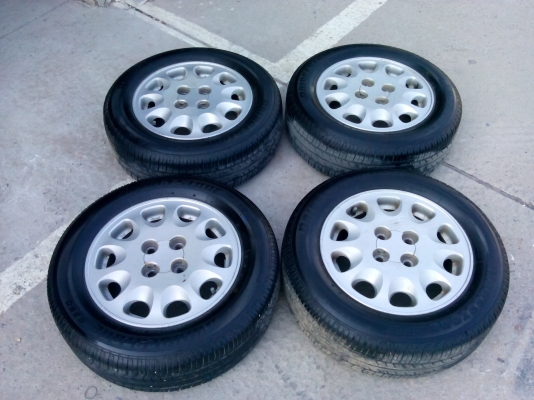 แม็กtoyotaขอบ14พร้อมยาง3000