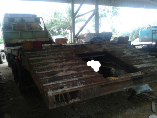 ขายรถบรรทุก10ล้อท้ายลาด