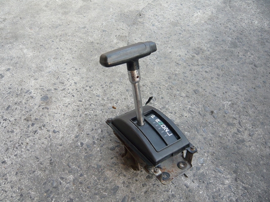 ขายด้ามเข้าเกียร์ออโต้ทรงคลาสสิค