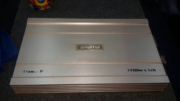 คลาสดี การ์เทียร์ 1700 w