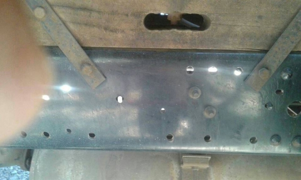 ขาย6ล้อ อีซูซุNPR 130เทอร์โบว์ ปี49แชชซีสวยเครื่องดี ยาว4.30เมตร แชชีสวยเครื่องดี พร้อมคอกบรรทุก แอร์เย็น พ.เพาเวอร์ สภาพพร้อมลุยงาน