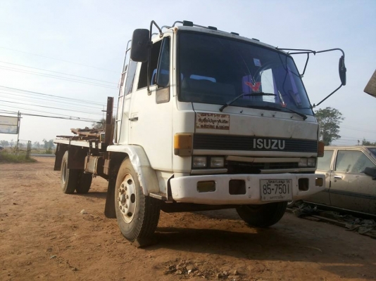 ขายรถหกล้อ ISUZU เครื่อง  6BD1 165 แรง