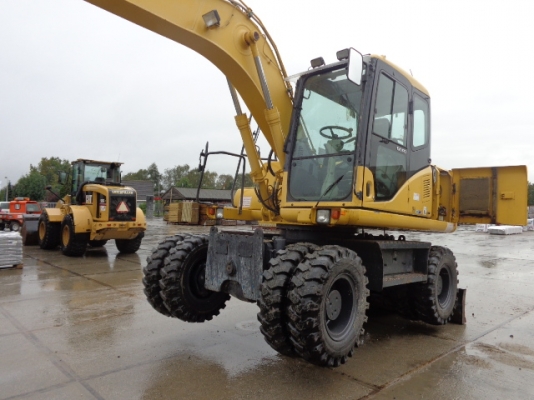 Komatsu PW130-7 ปี 2006 สภาพสวย นำเข้าตรงจากยุโรป ไม่แพง