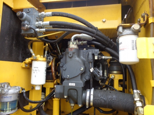 Komatsu PW130-7 ปี 2006 สภาพสวย นำเข้าตรงจากยุโรป ไม่แพง