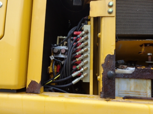 Komatsu PW130-7 ปี 2006 สภาพสวย นำเข้าตรงจากยุโรป ไม่แพง