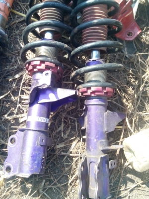 โช้คแต่งจาก Japan มีหลายรุ่นครับ