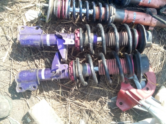 โช้คแต่งจาก Japan มีหลายรุ่นครับ