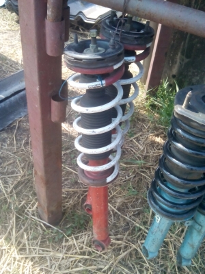 โช้คแต่งจาก Japan มีหลายรุ่นครับ