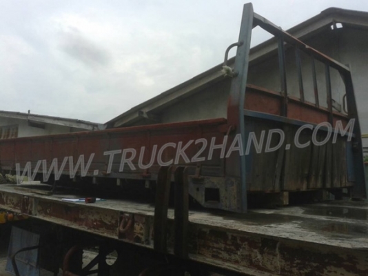 กระบะรถ 6 ล้อคาร์โก้  กระบะยาว 4.5 เมตร กว้าง 2.10 เมตร