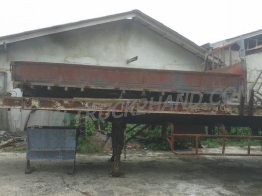 กระบะรถ 6 ล้อคาร์โก้  กระบะยาว 4.5 เมตร กว้าง 2.10 เมตร