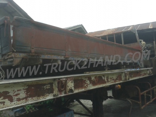 กระบะรถ 6 ล้อคาร์โก้  กระบะยาว 4.5 เมตร กว้าง 2.10 เมตร