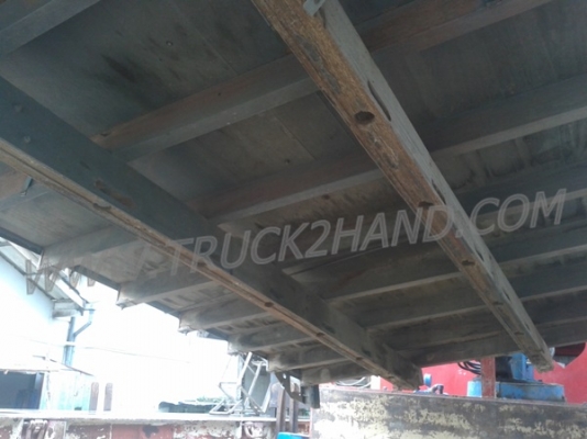 กระบะรถ 6 ล้อคาร์โก้  กระบะยาว 4.5 เมตร กว้าง 2.10 เมตร