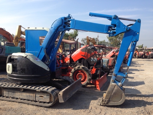 รถขุด KOMATSU PC50UU-2  เก่าไทยขายตามสภาพนะครับ รถพร้อมใช้