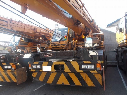 ขายเครน TADANO 4 ล้อ m-6 m-7 รถนอกนำเข้าจากญี่ปุ่น ไม่เคยใช้งานในไทย สภาพพร้อมใช้งาน เอกสารอินวอยครบ พร้อมจดทะเบียน สนใจติดต่อ วัฒก์กรณ์ 086 8986062