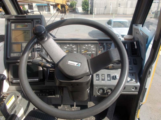 ขายเครน TADANO 4 ล้อ m-6 m-7 รถนอกนำเข้าจากญี่ปุ่น ไม่เคยใช้งานในไทย สภาพพร้อมใช้งาน เอกสารอินวอยครบ พร้อมจดทะเบียน สนใจติดต่อ วัฒก์กรณ์ 086 8986062