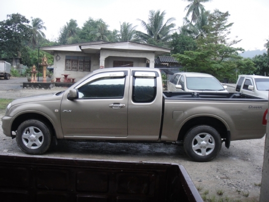 SLX 2.5 ปี04 เครื่องดี สีบาง คัชชีสวย  และมีรถราคาถูกๆราคาส่ง เชิญชมรายละเอืยด.http://www.rodban.net/