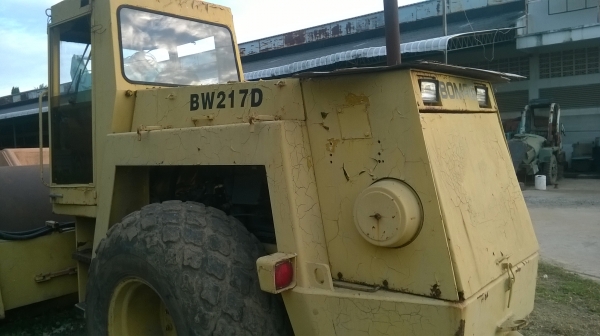 รถบดสั่นสะเทือน วายโบแมค BW217D เครื่องดอย ระบายความร้อนด้วยลมเก่านอก เก็บนานขายถูก850000