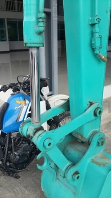 รถแบคโฮ   KOBELCO   SK75UR