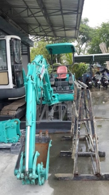 รถแบคโฮ KOMATSU PC25