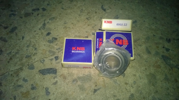 ขาย ลูกปืนตลับ แบริ่ง รุ่น 6002 zz  ยี่ห้อ KNB ของใหม่ยังไม่แกะกล่องเลยครับ ราคาถูก มีจำนวนมากครับ !!!