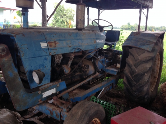 (((ขายด่วน 2 คัน))) รถไถ Ford ตามสภาพ