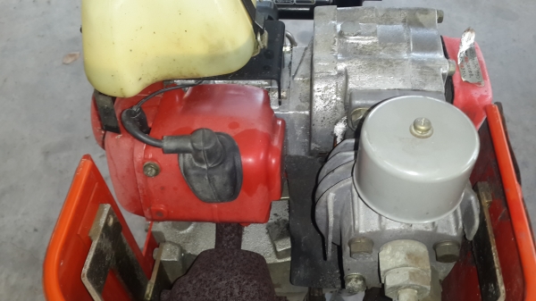 เครื่องแย็กปูน คอนกรีต พร้อมใช้งาน รหัส  i - 1