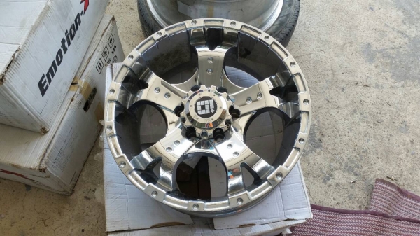 ขายแม็กซ์ใหม่ OFF ROAD 1คู่ 6รู ขอบ18 โครเมี่ยม