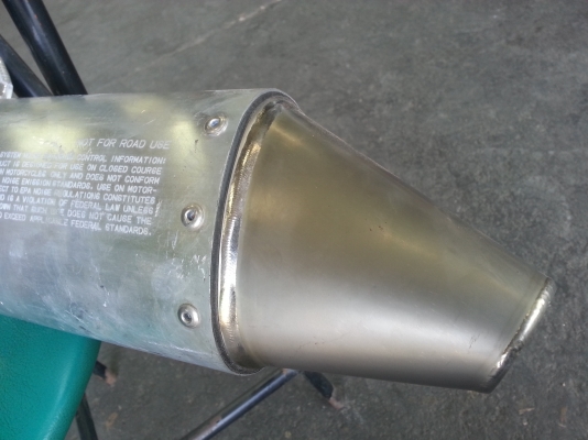 ท่อสูตร YZ250f แท้ สภาพสวยๆ ท่อสูตร YZ250f แท้ สภาพสวยๆ