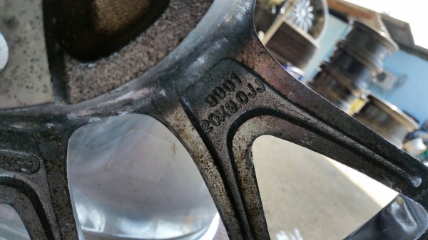 ขายถูก แม็กซ์ขอบ 20 กว้าง 9 นิ้ว 5รู