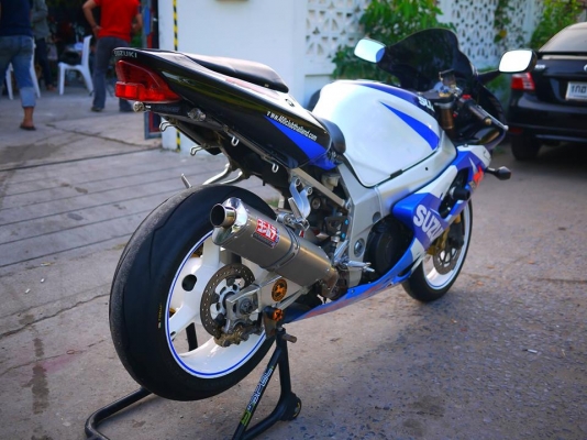 ขาย Suzuki K1 1000cc พร้อมเอกสาร สพม แท้ทุกฉบับ เครื่องสดมาก ระบบไฟสมบูรณ์