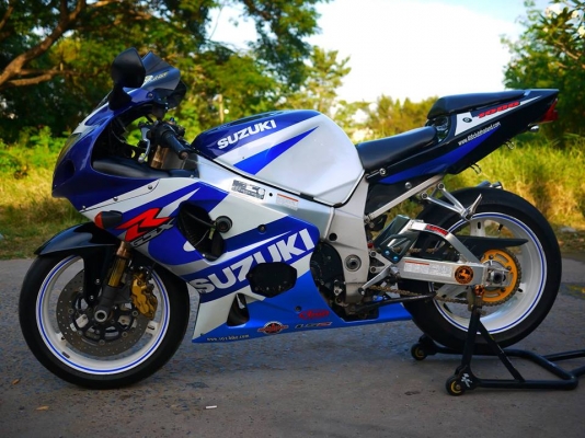 ขาย Suzuki K1 1000cc พร้อมเอกสาร สพม แท้ทุกฉบับ เครื่องสดมาก ระบบไฟสมบูรณ์