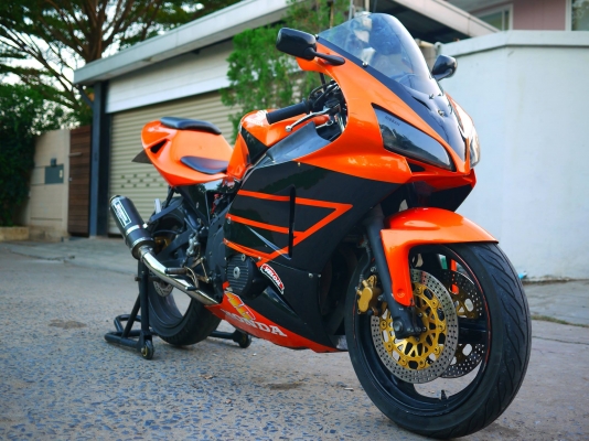 ขาย Cbr400 พร้อมทะเบียนแท้ แฟริ่ง Rc212 เครื่องดีมาก
