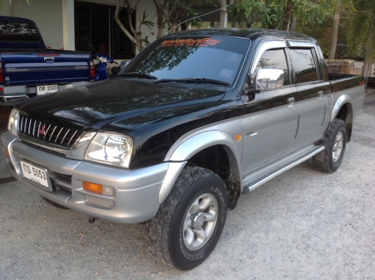 มิตซูบิชิ สตราด้า 4 ประตู โฟวิล รถสวย เครื่องชั้นหนึ่ง