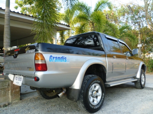 มิตซูบิชิ สตราด้า 4 ประตู โฟวิล รถสวย เครื่องชั้นหนึ่ง