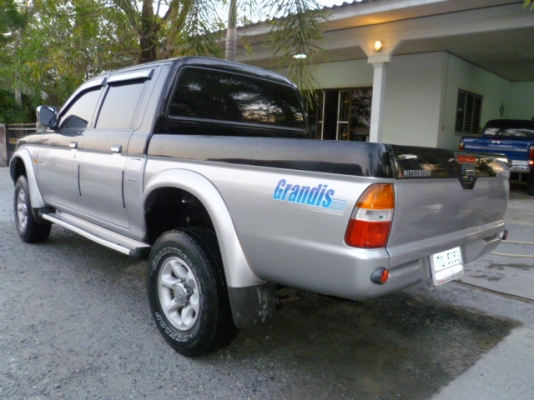 มิตซูบิชิ สตราด้า 4 ประตู โฟวิล รถสวย เครื่องชั้นหนึ่ง