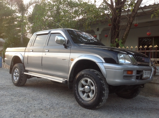 มิตซูบิชิ สตราด้า 4 ประตู โฟวิล รถสวย เครื่องชั้นหนึ่ง