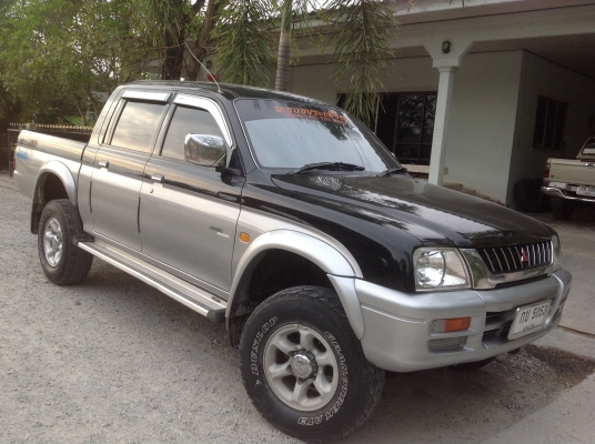 มิตซูบิชิ สตราด้า 4 ประตู โฟวิล รถสวย เครื่องชั้นหนึ่ง