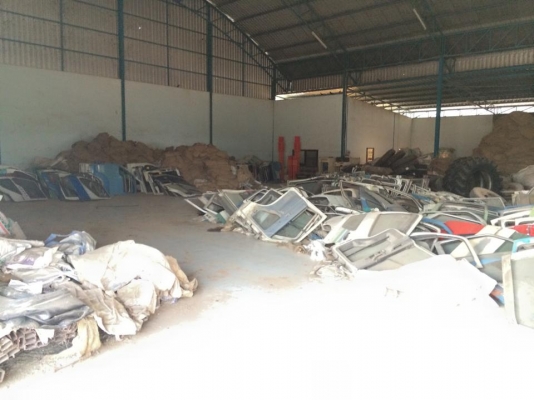 แสงฟ้าเต้นรถ///จำหน่ายประตูรถบรรทุกเก่าญี่ปุ่น ฮีโน่ อีซุซุ มิตรซู โตโยต้า ยูดี และอีกหลายรุ่น