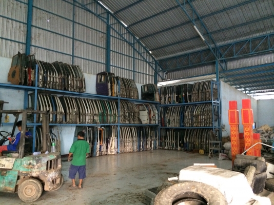 แสงฟ้าเต้นรถ///จำหน่ายประตูรถบรรทุกเก่าญี่ปุ่น ฮีโน่ อีซุซุ มิตรซู โตโยต้า ยูดี และอีกหลายรุ่น