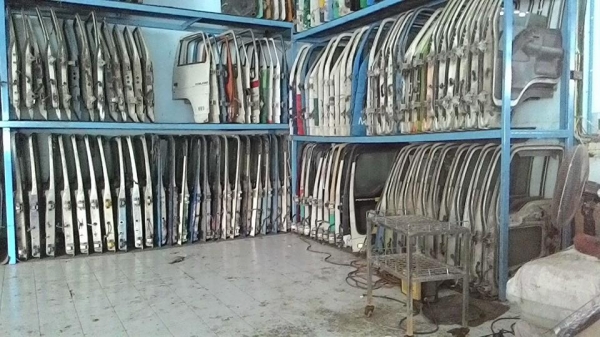 แสงฟ้าเต้นรถ///จำหน่ายประตูรถบรรทุกเก่าญี่ปุ่น ฮีโน่ อีซุซุ มิตรซู โตโยต้า ยูดี และอีกหลายรุ่น