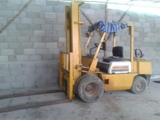ขาย komatsu fg30 ขนาด3ตัน