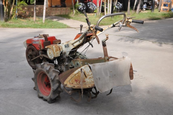 ขายรถไถ yanmar  นำเข้าจากญี่ปุ่น 18,000บาทเท่านั้น!!