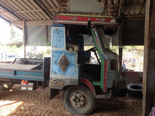 ขายรถยก 6 ล้อหรือแลกรถปิกอัพ เสนอมา