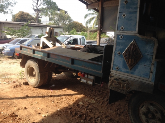 ขายรถยก 6 ล้อหรือแลกรถปิกอัพ เสนอมา