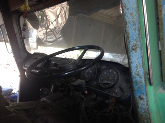 ขายรถยก 6 ล้อหรือแลกรถปิกอัพ เสนอมา