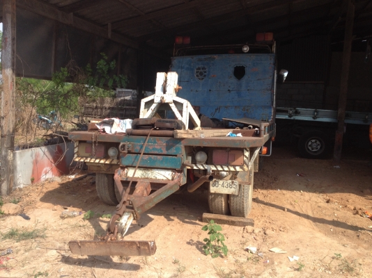 ขายรถยก 6 ล้อหรือแลกรถปิกอัพ เสนอมา