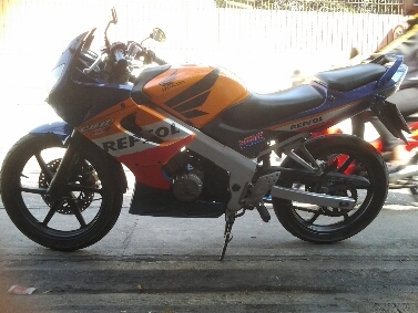 CBRปี2546ลายเลบชอล