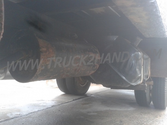 รถบรรทุก 6 ล้อ HINO พื้นเรียบ